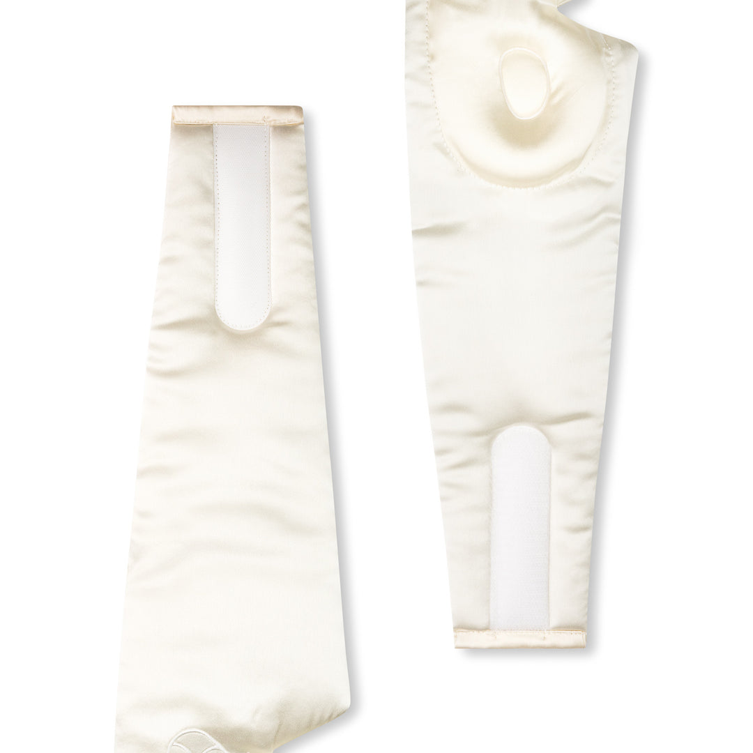 Image de détail du masque en soie de sommeil en crème